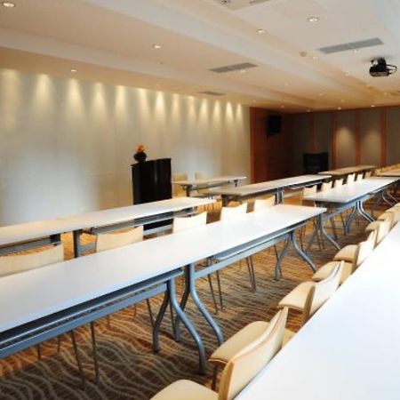 Ji Hotel Urumqi Hongshan Branch מראה חיצוני תמונה