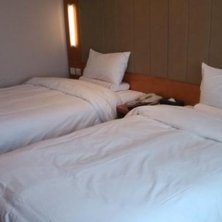 Ji Hotel Urumqi Hongshan Branch מראה חיצוני תמונה